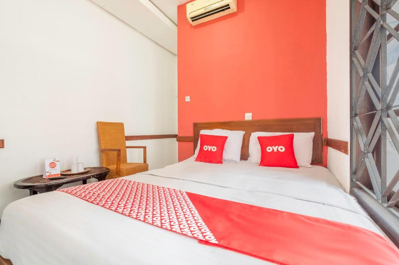 Oyo 1945 Hotel Bali Indah 万隆 外观 照片