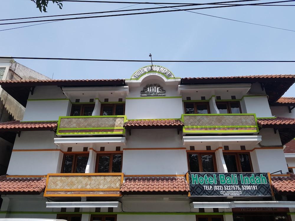 Oyo 1945 Hotel Bali Indah 万隆 外观 照片