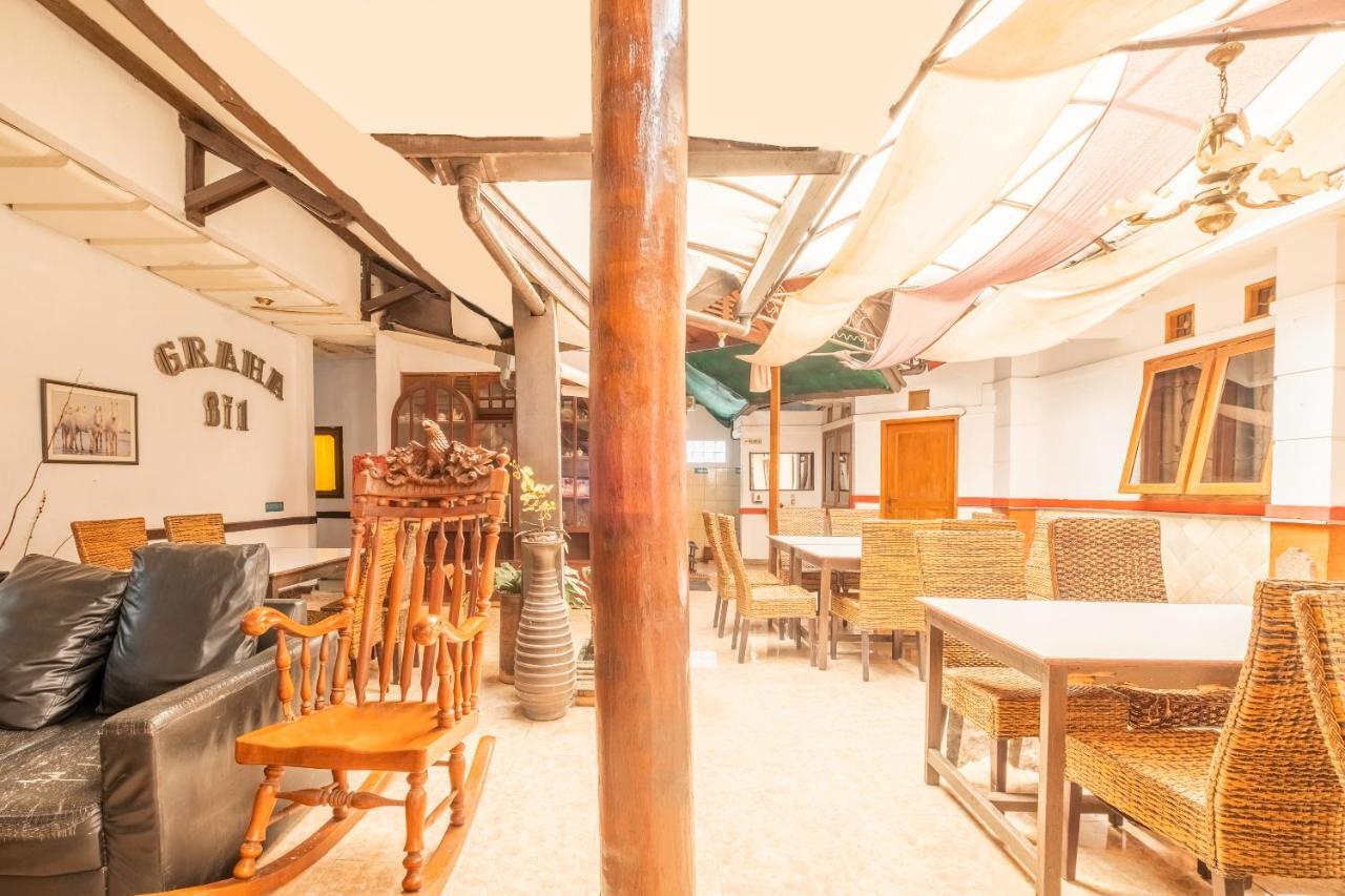 Oyo 1945 Hotel Bali Indah 万隆 外观 照片