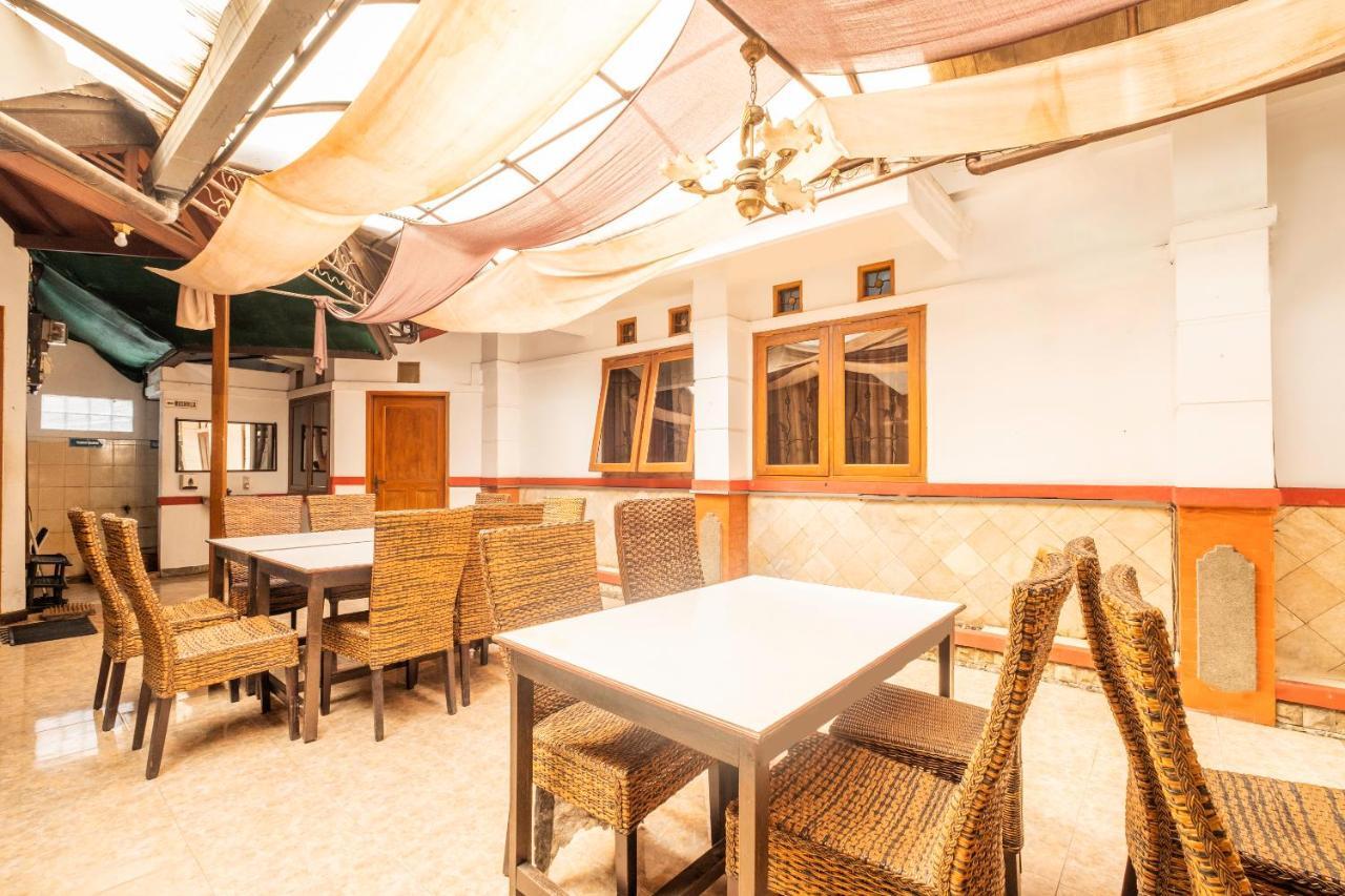 Oyo 1945 Hotel Bali Indah 万隆 外观 照片