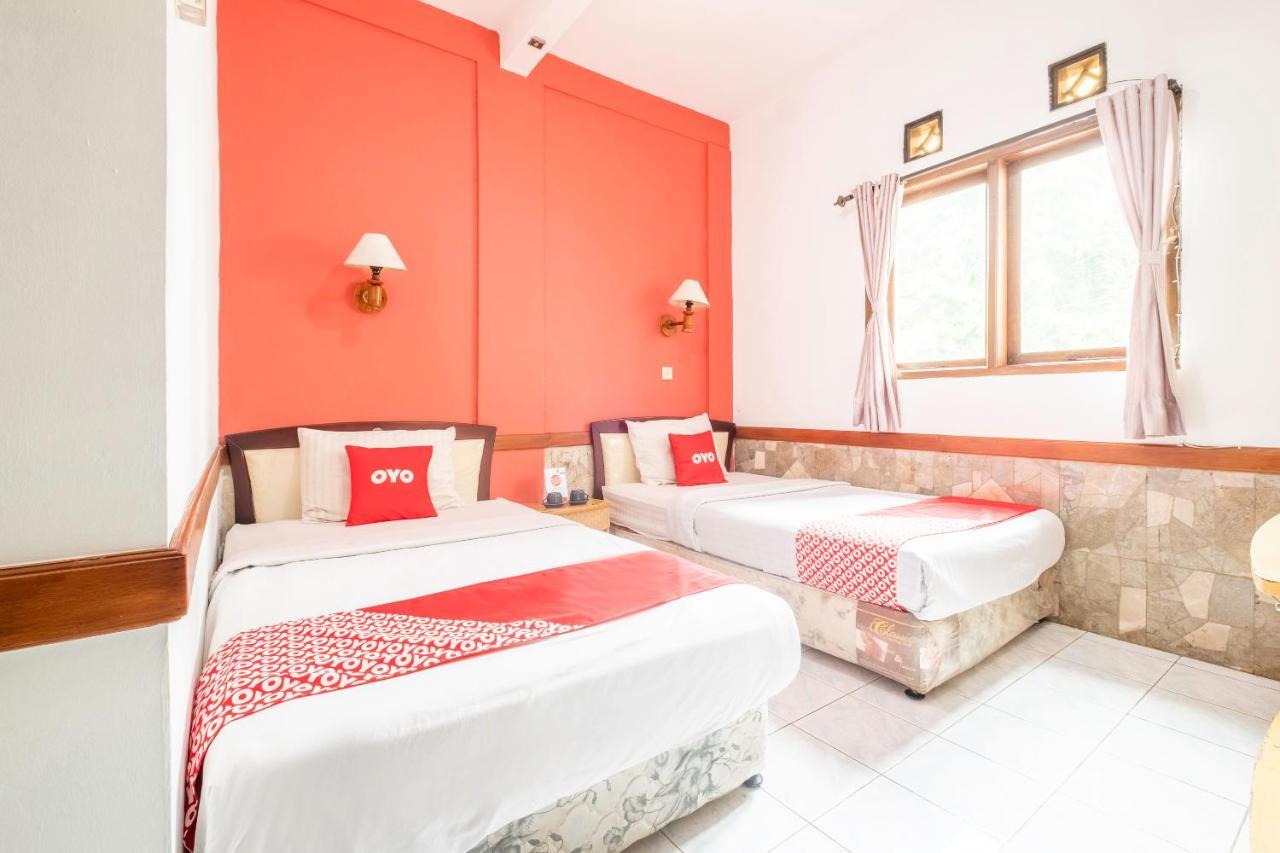 Oyo 1945 Hotel Bali Indah 万隆 外观 照片