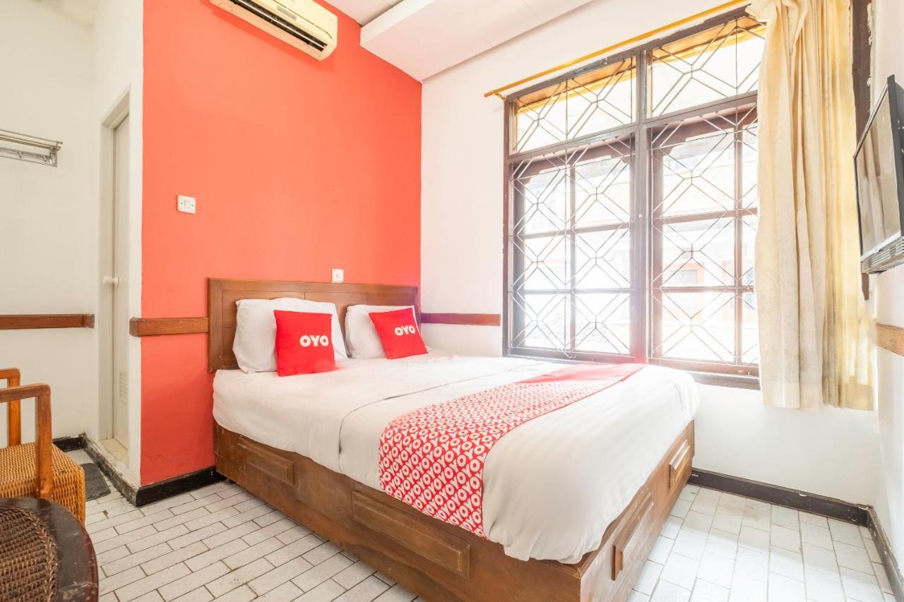 Oyo 1945 Hotel Bali Indah 万隆 外观 照片