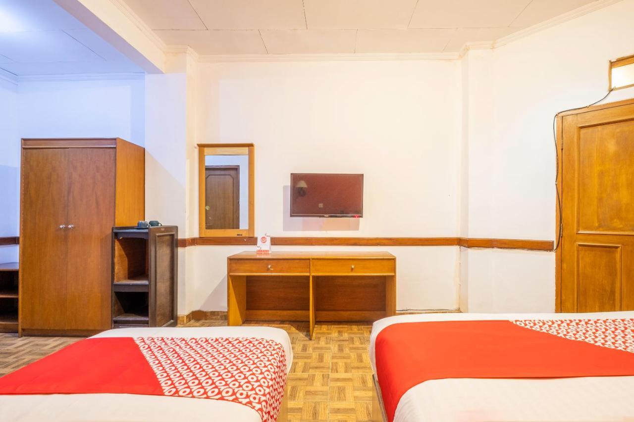 Oyo 1945 Hotel Bali Indah 万隆 外观 照片