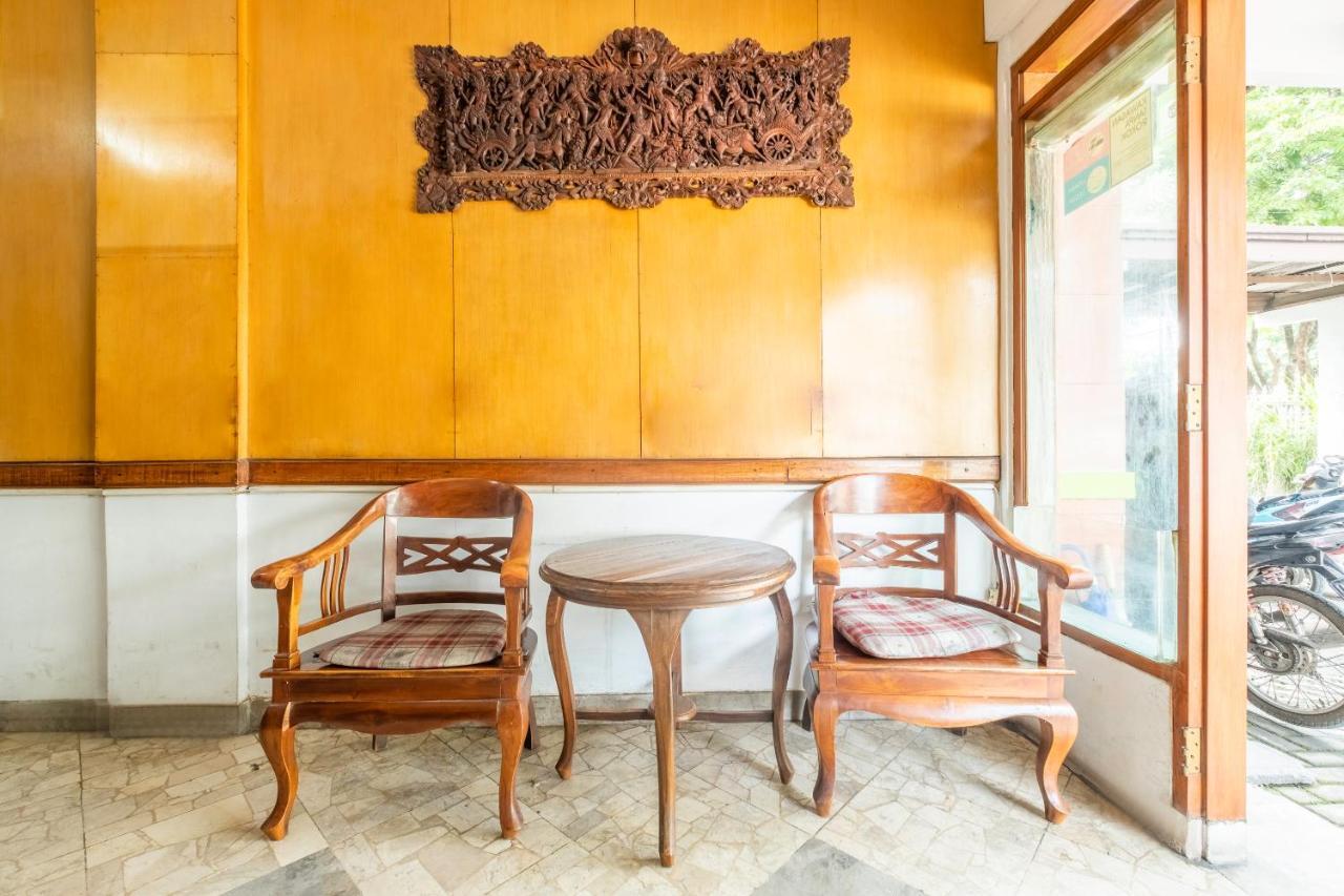 Oyo 1945 Hotel Bali Indah 万隆 外观 照片